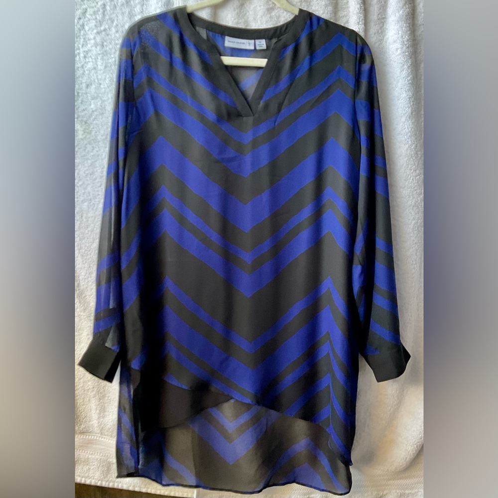 Susan Graver Asymmetrical Blue and Black 3/4 Sleeve Blouse